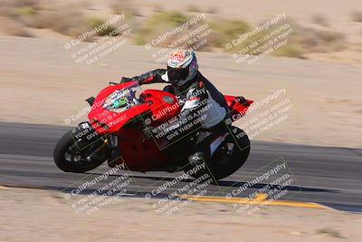 media/Dec-10-2023-SoCal Trackdays (Sun) [[0ce70f5433]]/Turn 9 Inside Set 2 (1115am)/